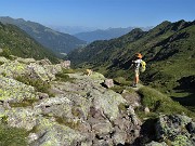 29 In discesa sul sent. 161 per il Passo del Forcellino in Val Bomino